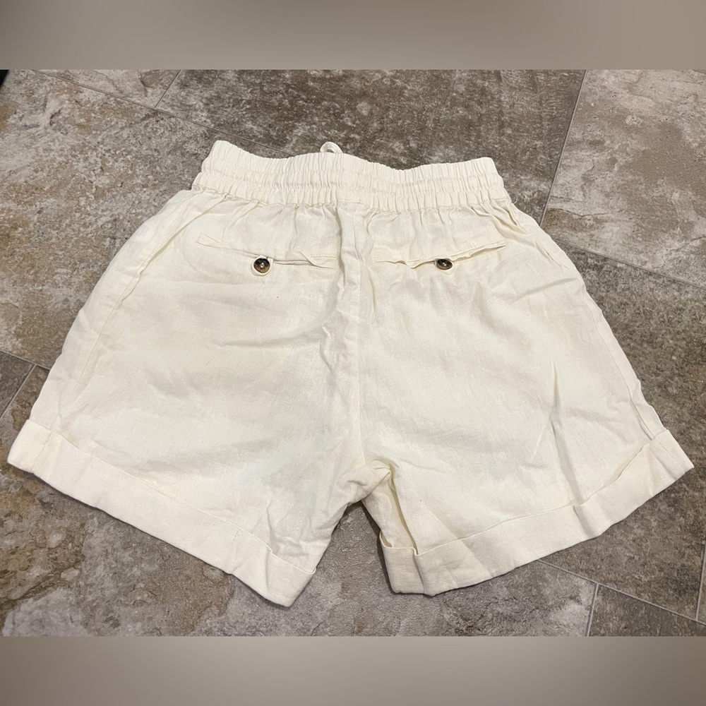 Women's Linen-blend Drawstring Shorts - Picture 3 of 5